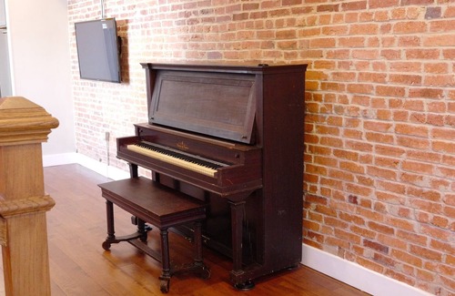 H Street Corridor Apartamento | Your Vibrant & Musical destination right on H St!