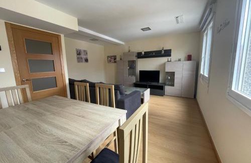 Ourense Apartamento | YourHouse Maca I