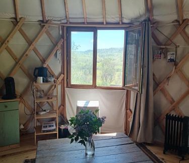 Esparron Otro | Yourte à la ferme des Bréguières