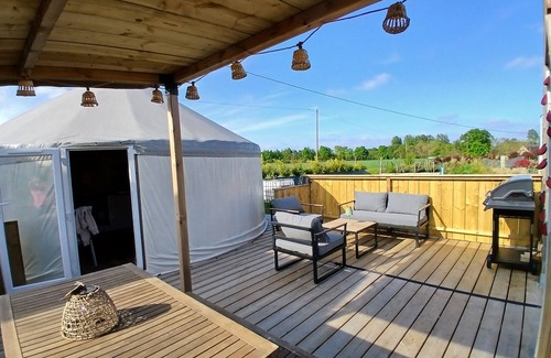 Clermont-Creans Alquiler De RV | Yurt-des voyageurs-Confortable-Baño privado con bañera-Sin vista