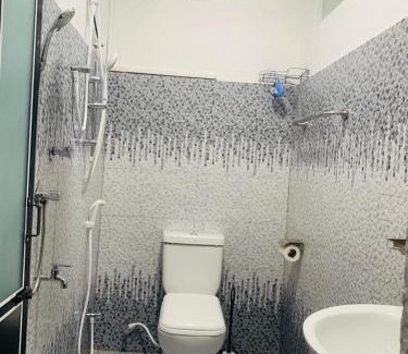 Manmunai North Casa | Yoyo holidays inn
