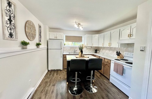 Saint John Apartamento | YSJ Short Stays - 2 Bedroom Apartment with Private Patio!