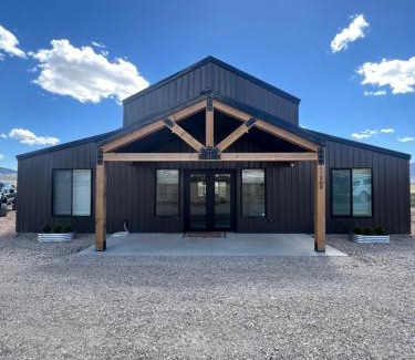 Juab County Casa | Yuba Lake Barndominium Resort