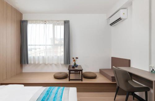 Liwan Hotel | Yue Cheng Hotel Xicun Metro Station, Guangzhou Railway Station- Direct access to the railway station and Canton Fair Complex via two metro lines
