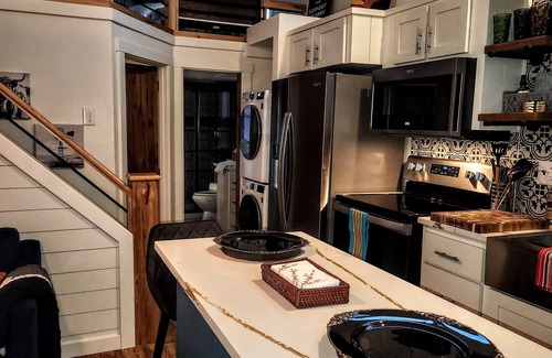 Foothills Cabaña | Yuma Foothills, close to riding, biking,hiking. Quiet neighborhood.