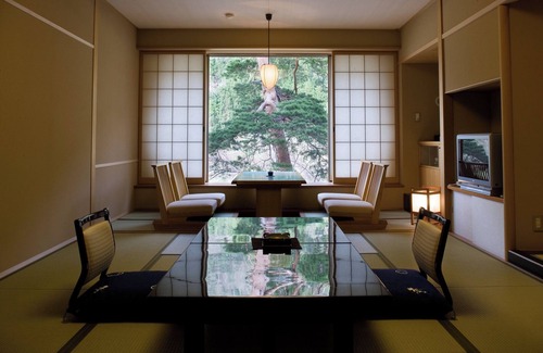 Tonami Casa | yumetsuzuri
