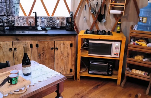 Araras Chalet De Esquí | Yurt in Vila de Secretario with private river