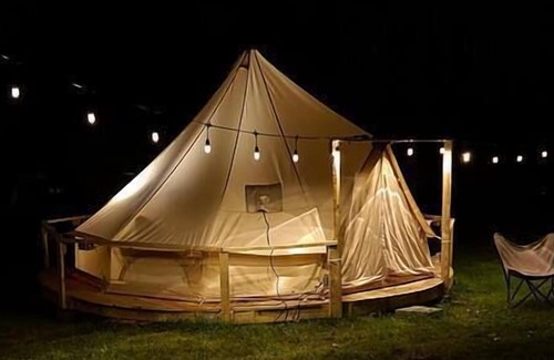 Suches Alquiler De RV | Yurt - Outdoorsy (on the right)