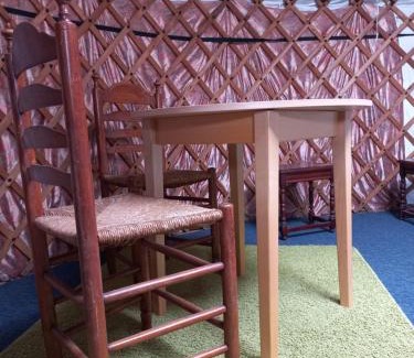 Vierakker Otro | Yurt 't Steppenhuisje