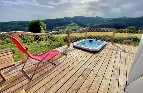 Saint-Beauzely Cabina | Yurt with SPA in the heart of nature!