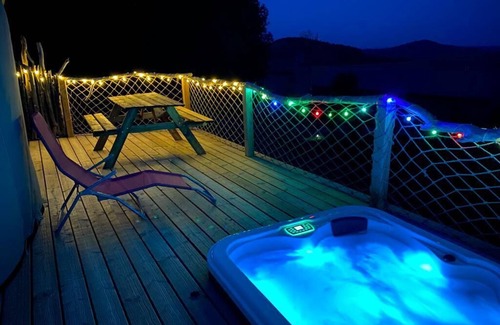Saint-Beauzely Cabina | Yurt with SPA in the heart of nature!