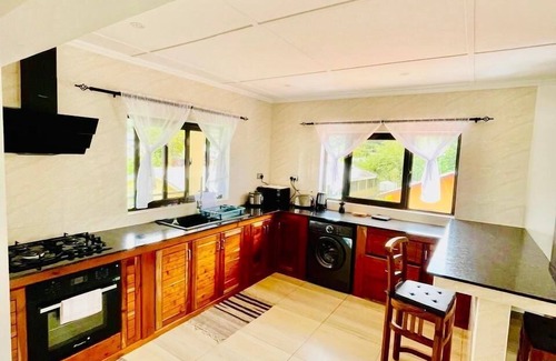 Grand Anse Apartamento | Yvon's Tropical Villa