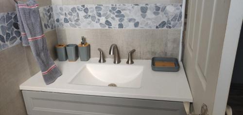 Canefield Apartamento | Yvonna House