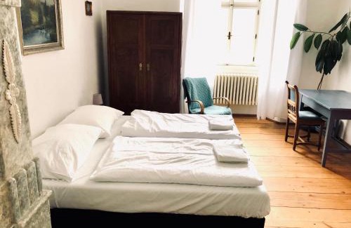 Zbraslavice Casa | Zámeček Ostrov