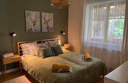 Heviz Apartamento | Zöld Cica Vendégház