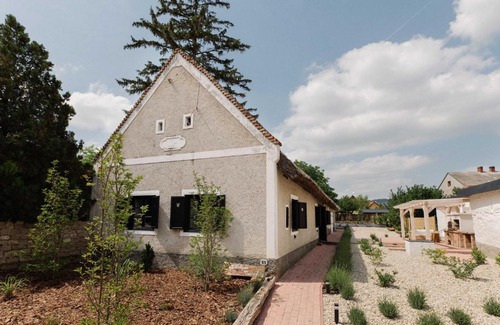 Balatonszolos Apartamento | Zöld Tulipán Vendégház - Balaton Apartman