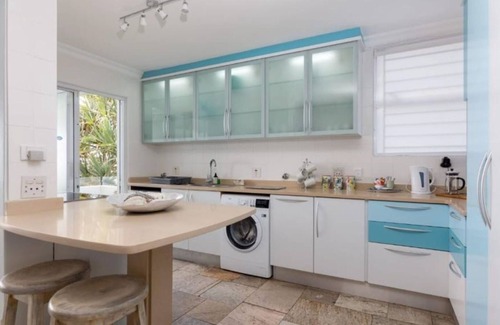 Shaka's Rock Apartamento | 3 Bedroom Beachfront Apartment