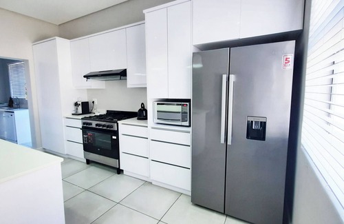 Stompneusbaai Casa | Strictly Halaal Holiday Accommodation on West Coast on gorgeous Golden Mile