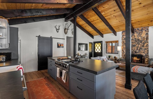 Incline Village Casa | Zaffiro - Cozy cabin retreat | Near Lake Tahoe