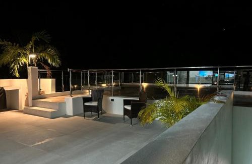 Leonards Casa | Zafira Luxe