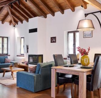 Asprangeloi Chalet De Esquí | ZagMé 365