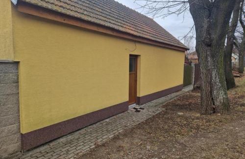 Golcuv Jenikov Apartamento | Zahradní domek