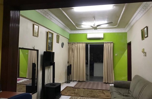 Pekeliling Apartamento | Zaiha Holiday House - Suite para 10 personas