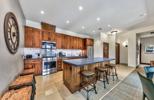 Lakeside Park Condominio | Zalanta 328