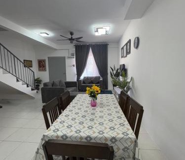Tasek Gelugor Apartamento | Zalins CozyHome 3BR - Double Storey Terrace