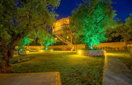 Agia Marina Villa | Zante Lagos holiday homes Treehouse and Villa