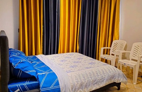 Embakasi Hotel | Zanzi Homestay JKIA
