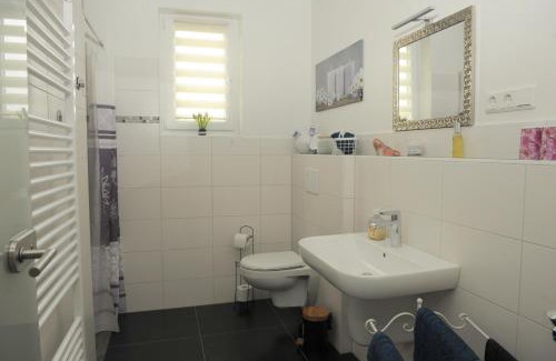 Ellenberg Apartamento | Zauberfaden Neu