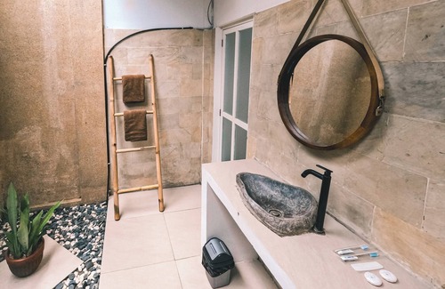 Mataram Casa | ZAVANA Rooms