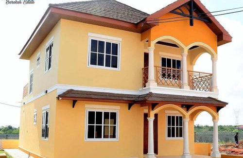 Kololi Villa | Zaynab Space Aminah Luxury Rentals
