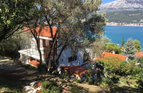 Igalo Apartamento | Casa Zazenda con vistas al mar y a la montaña y amplio jardín