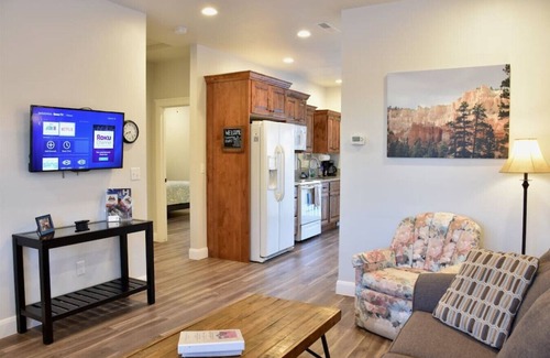 La Verkin Casa | ZC4 Dos camas king y dos baños en suite, ideal para dos parejas. Mascotas permitidas