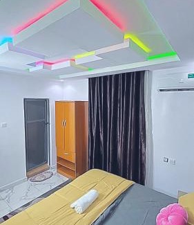 Loburo Apartamento | Zeal City Dwellin