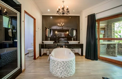 Nelspruit Casa | Zebrina Guest House