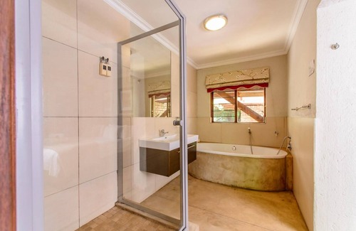 Nelspruit Casa | Zebrina Guest House