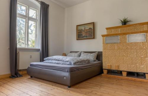 Mugeln Apartamento | Zeitreise: Wohnen im Herrenhaus genau zw. L u. DD