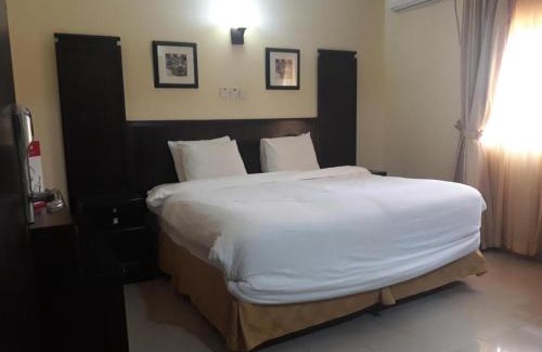 Oshodi-Isolo Hotel | Zekeri Maria Hotel Ventures