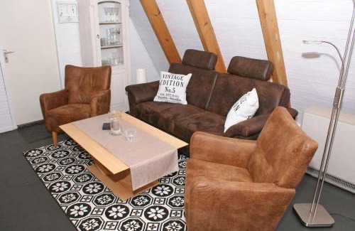Damp Casa | Zeltdachhaus mit W LAN Parkplatz