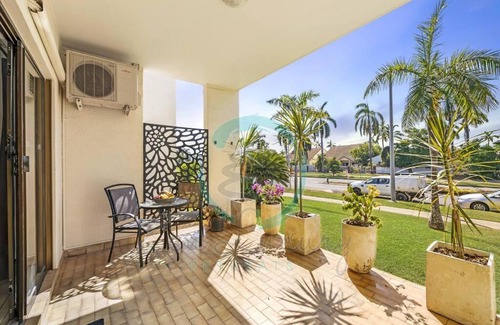Brinkin Apartamento | Zen by the Coast: 2-BR Cozy Retreat Near Uni/Shops
