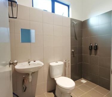 Labu Apartamento | Zen Clan Homestay 15mins Sepang, KLIA, USIM, Nilai