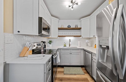 The Gate Casa | Zen Cottage w/ Private Parking / ABODEbucks