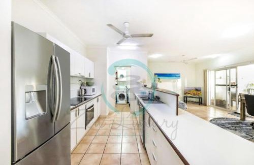 Nightcliff Apartamento | ZEN FORESHORE Cozy 2-BR, 2-BA Holiday Home + Pool