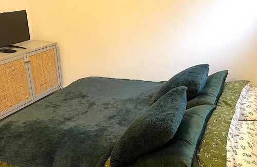 Watford Apartamento | Zen Garden Hideaway. Close to Harry Potter&trains.