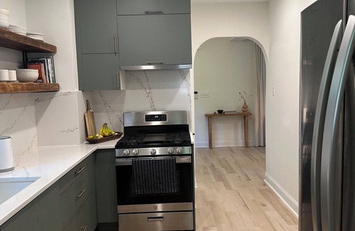 Greenspring Casa | Zen, Green & Clean 2bd in the City