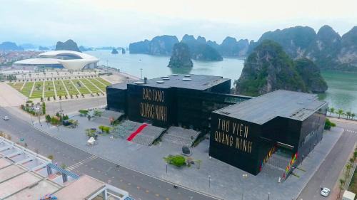 Ha Long Hotel | Zen Hotel Hạ Long