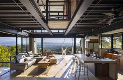 Valle Pura Vida Casa | Zen Jungle Oasis ~ Infinity Pool ~ Stunning Views